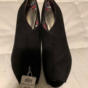 Brand New Peep Toe Heels